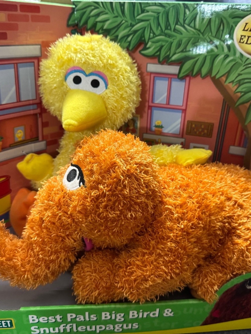 Sesame Street - Best Pals Big Bird and Snuffleupagus - Limited Edition